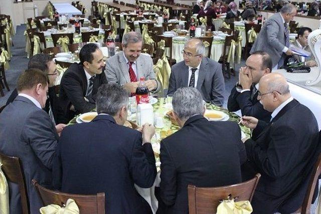 Tavşanlı da İmzalar Atıldı 1