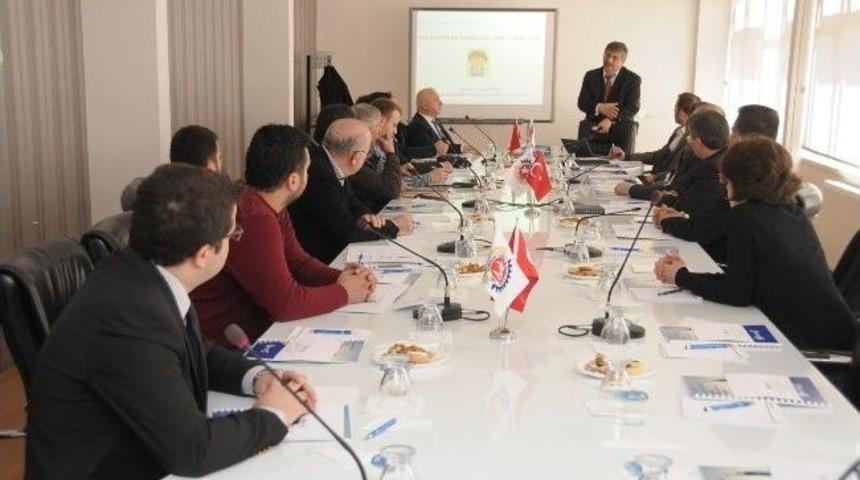 Mobilya Sektörüne İhracat Eğitimi