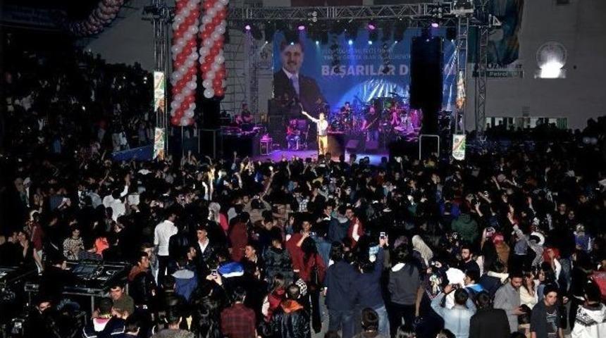 Mustafa Ceceli Konseri İlgi Gördü