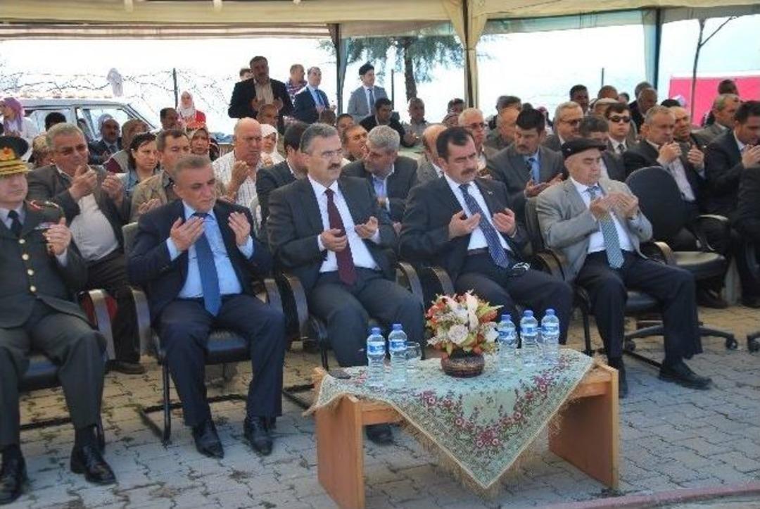 Karatepe Şehitleri Dualarla Yad Edildi