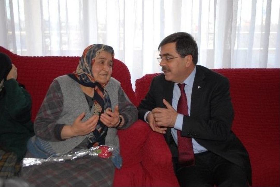 18-24 Mart Yaşlılara Saygı Haftası