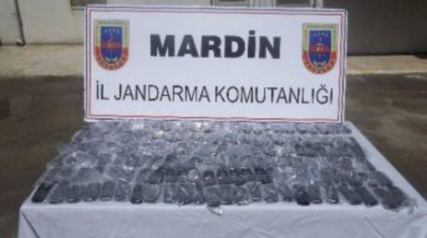 Mardin'de 150 Adet Ka&ccedil;ak Telefon Ele Ge&ccedil;irildi