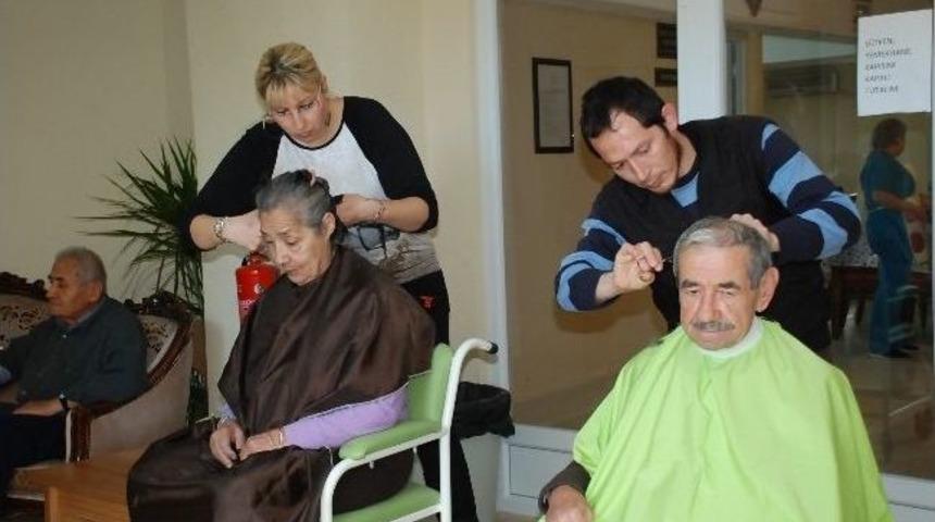 Didim&rsquo;de Huzurevi Sakinlerine &Uuml;cretsiz Kişisel Bakım Hizmeti Verildi