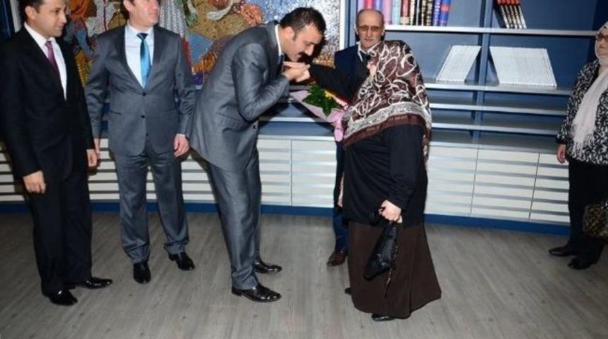 Huzurevi Sakinlerinden Başkan Bayram&rsquo;a Ziyaret