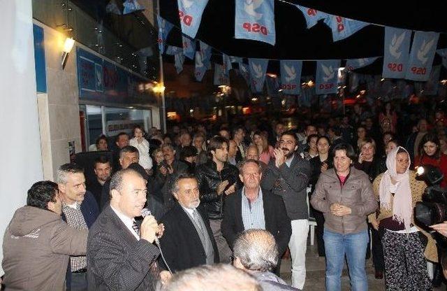 Urlalılar Tek Y&uuml;rek Olup &Ccedil;anakkale Şehitlerini Andı 1