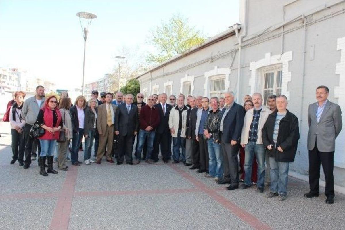 Karşıyaka'da Tarihi Tren İstasyonu Ayaklanması!