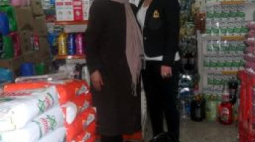 İş Kadını Aysel U&ccedil;ardan Sel Mağduru Ailelere Destek