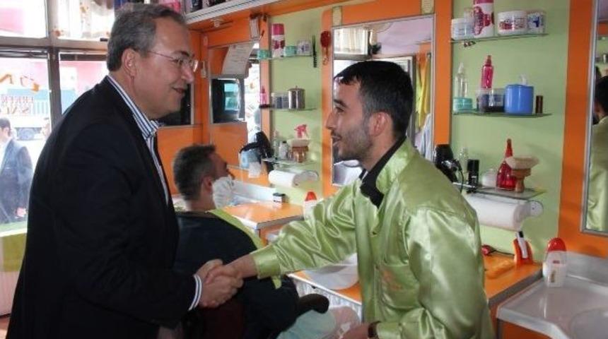 &Uuml;nver, Esnaf Ziyaretlerini S&uuml;rd&uuml;r&uuml;yor