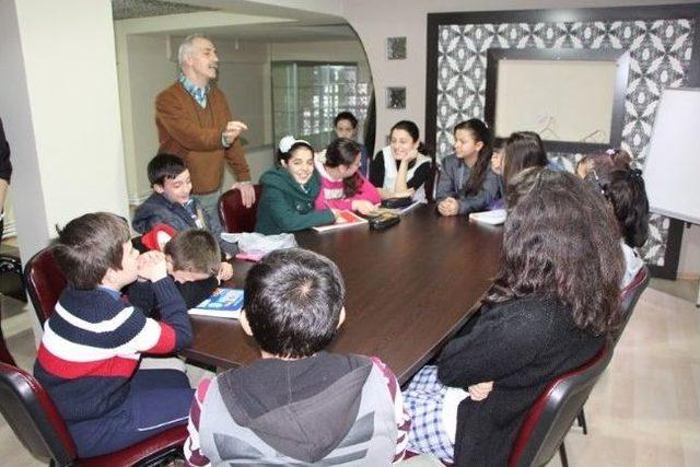 Eğitim İ&ccedil;in G&ouml;n&uuml;ll&uuml; Destek Programı 2