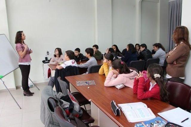 Eğitim İ&ccedil;in G&ouml;n&uuml;ll&uuml; Destek Programı 3