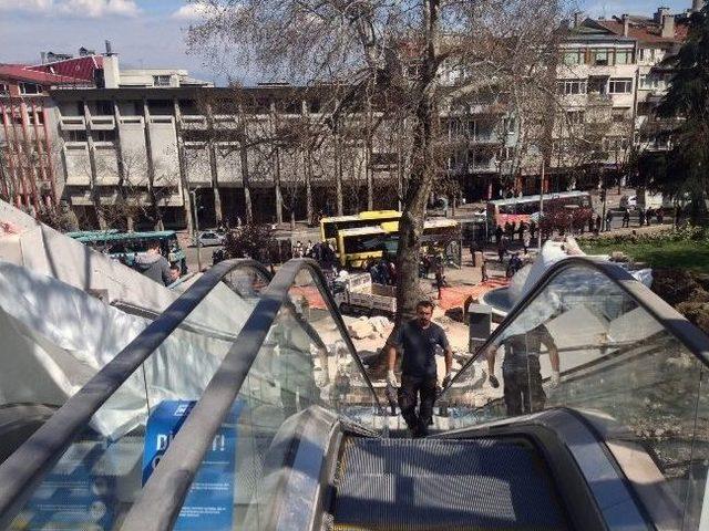 Tophane Yokuşu'ndaki Yürüyen Merdiven Hizmete Başladı