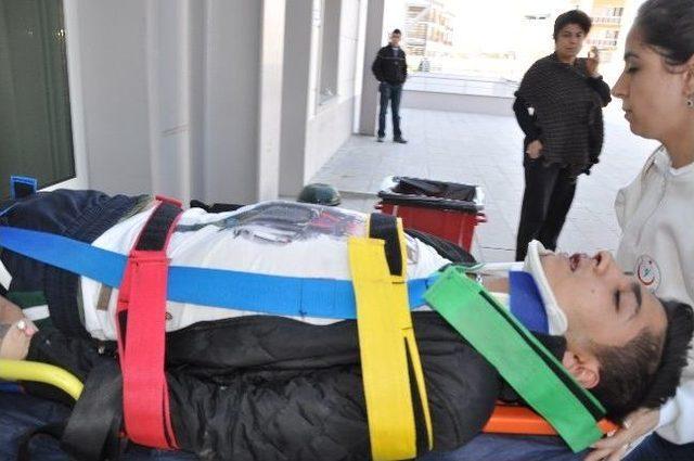 Nazilli&rsquo;de Trafik Kazası; 1 i Ağır 2 Yaralı 3