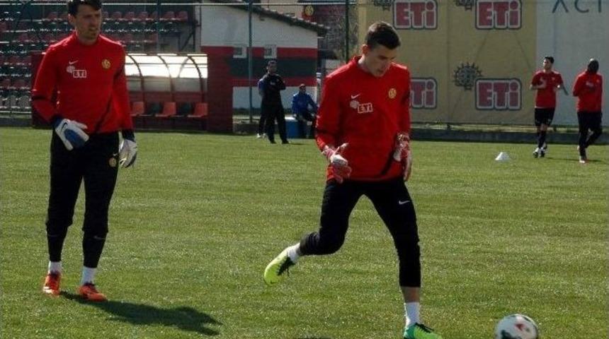 Eskişehirspor, &Ccedil;aykur Rizespor Ma&ccedil;ının Hazırlıkları S&uuml;rd&uuml;r&uuml;yor