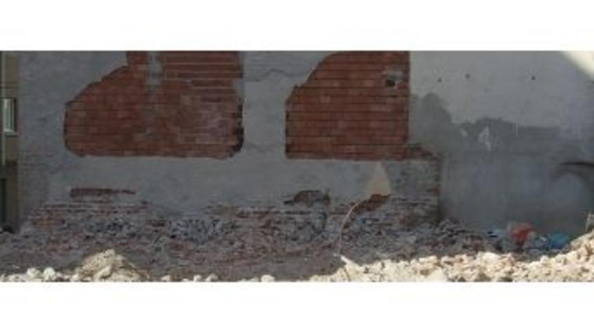 Manisa&rsquo;daki 458 Riskli Yapıdan 118&rsquo;i Yıkıldı