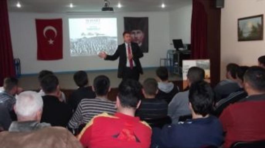 Tutuklu Ve H&uuml;k&uuml;ml&uuml;lerle Şehitler Anıldı