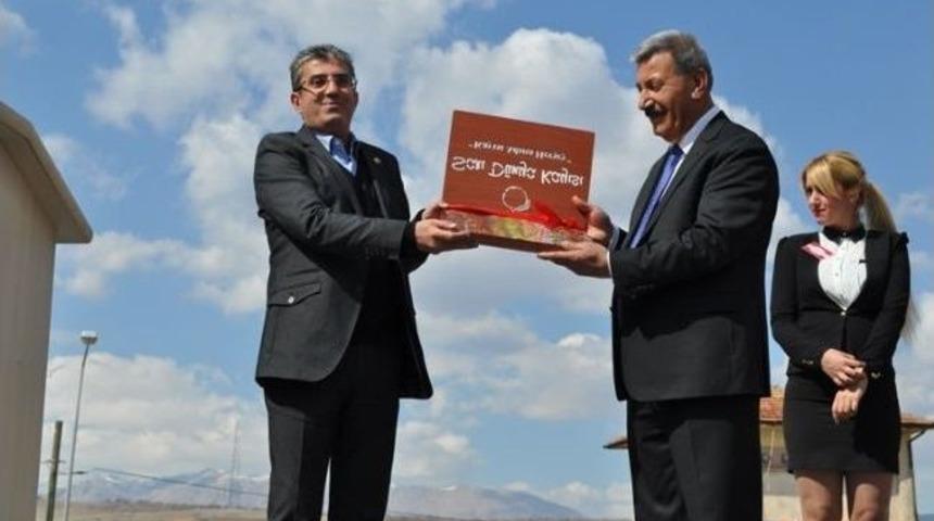 Doğanşehir&rsquo;de İki Hizmet Bir G&uuml;nde Yapıldı