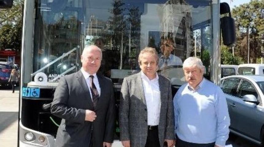 B&uuml;y&uuml;kşehir Belediyesi Elektrikli Otob&uuml;s Test Ediyor