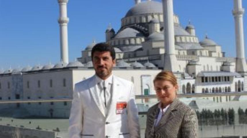 Bbp'li Aday Beyaz Damatlık Giyip Oy İstedi