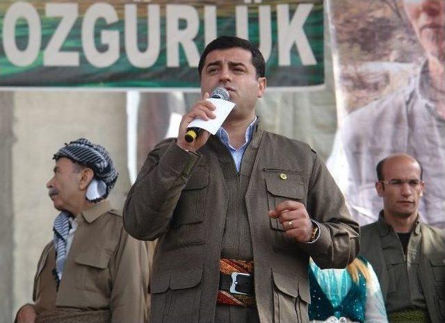 Selahattin Demirtaş Yüksekova’da