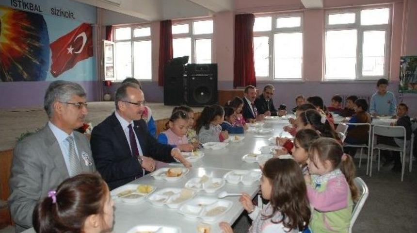 Bolu&rsquo;da 8 Bin 520 &Ouml;ğrenci &Ccedil;anakkale Men&uuml;s&uuml;n&uuml; Tattı