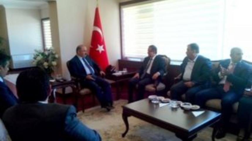 H&uuml;seyin &Ccedil;elik, Vali Tapsız&rsquo;ı Ziyaret Etti