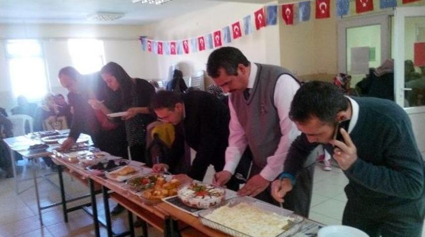 Sorgun&rsquo;da Bayat Ekmekten Yemek Ve Tatlı Yarışması D&uuml;zenlendi
