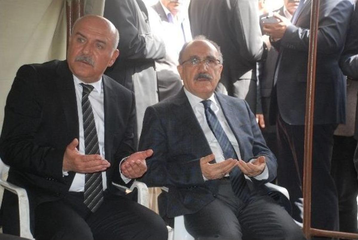 Başbakan Yardımcısı Atalay, Vatandaşların Nevruz Bayramı'nı Kutladı