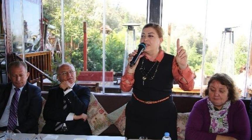 Dsp Bal&ccedil;ova Belediye Başkan Adayı Semra Aksakal Kayacan: