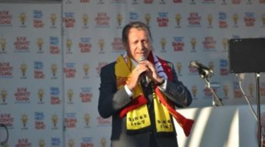 Başbakan Erdoğan Chp'ye Y&uuml;klendi