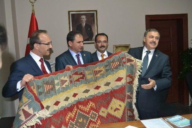 Bakan Veysel Eroğlu Uşak&rsquo;ta Projelerden Bahsetti 2
