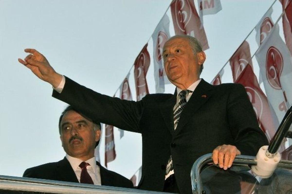 Mhp Lideri Devlet Bah&ccedil;eli G&uuml;m&uuml;şhane&rsquo;de