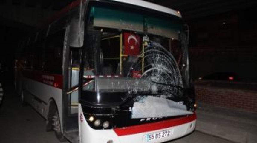 Halk Otob&uuml;s&uuml;n&uuml;n &Ccedil;arptığı Yaya Hastanelik Oldu