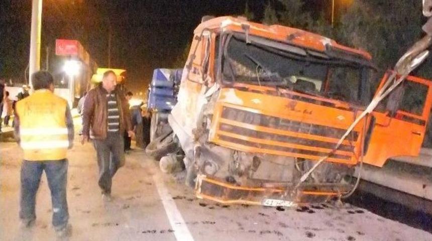 Tır, Belediye Otob&uuml;s&uuml;ne &Ccedil;arptı