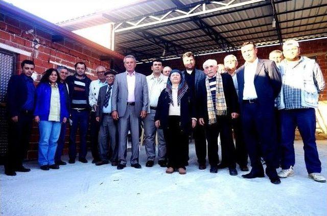 66 Yaşında Kadın Başına Köyde Muhtarlığa Soyundu! 1