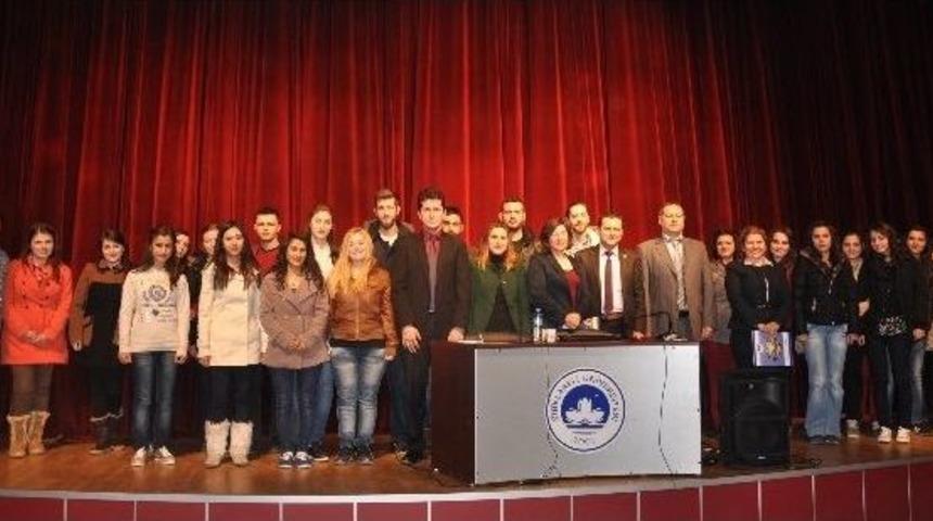 Kl&uuml;&rsquo;den 'sağlık Okuryazarlığı' Eğitim Semineri