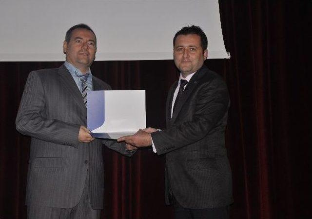 Kl&uuml;&rsquo;den  sağlık Okuryazarlığı  Eğitim Semineri 2