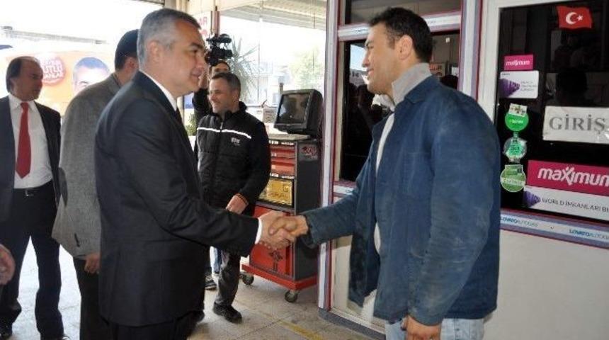 Ak Parti&rsquo;li Savaş: &ldquo;sanayicilere Kalifiye Eleman Getiriyoruz&rdquo;