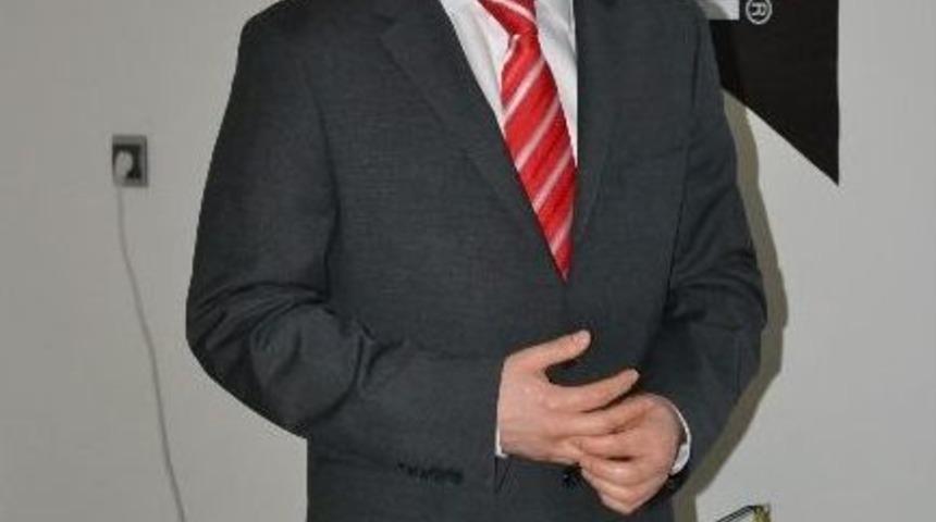 Farmasi &Ccedil;erkezk&ouml;y&rsquo;de &Uuml;r&uuml;nlerini Tanıttı