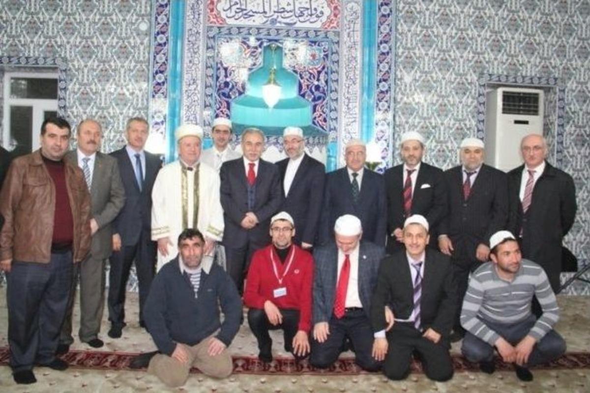 Şehitlere Mevl&uuml;t Okutuldu