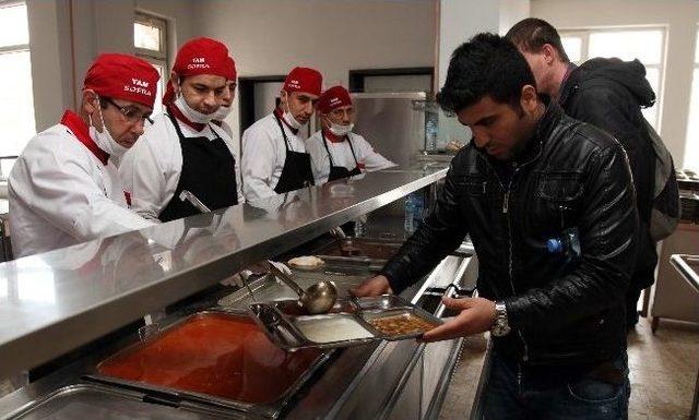 Ga&uuml;n&rsquo;de 18 Mart &Ccedil;anakkale Şehitleri Anısına &lsquo;ecdad Men&uuml;s&uuml;&rsquo; Verildi 3