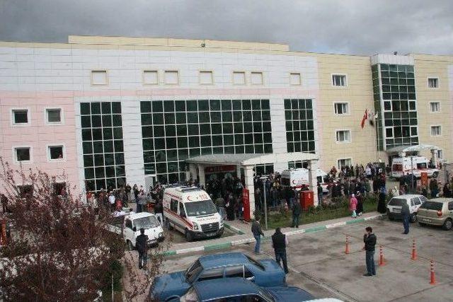 Bursa'da Atık Yakıldı, Kimyasal Koku Yüzünden Onlarca Öğrenci Hastanelik Oldu...(2)