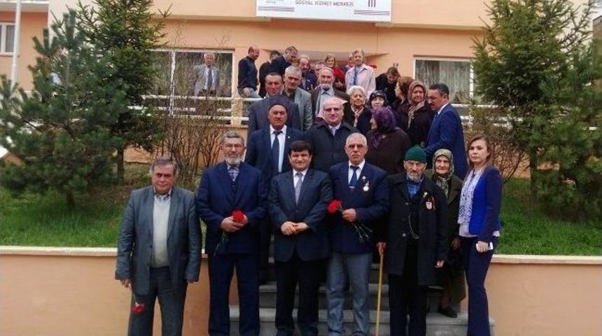 G&uuml;m&uuml;şhane Valisi Mayda, Yaşlılarla Bir Araya Geldi