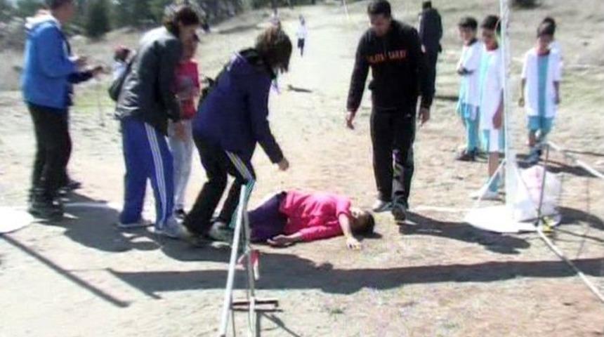 Yarışı 3'&uuml;nc&uuml; Bitirdi Bayıldı