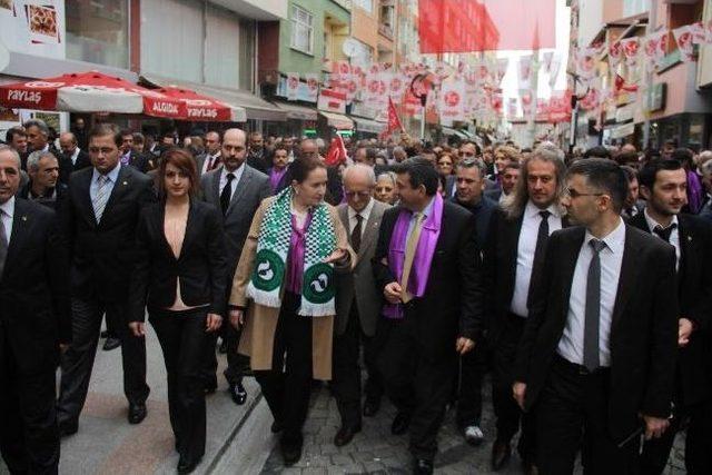 Mhp İstanbul Milletvekili Meral Akşener Rize’de