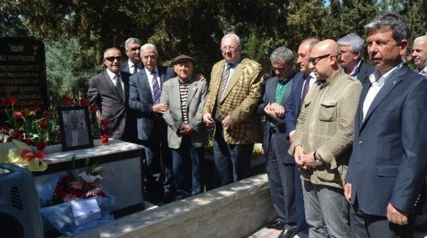 Ali Hoşfikirer Mezarı Başına Anıldı