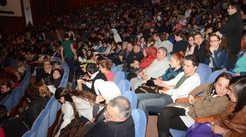 &Ccedil;anakkale Zaferi'nin Anlatıldığı Oyun B&uuml;y&uuml;k İlgi Topladı