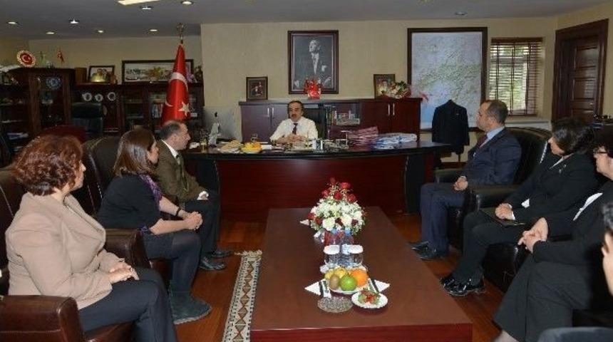 T&uuml;ketici Hakem Heyeti'nden Vali Coş'a Ziyaret