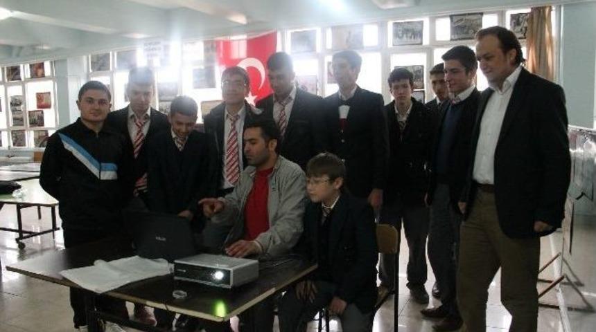 &Ouml;ğrencilerden &ldquo;&ccedil;anakkale&rdquo; Sergisi