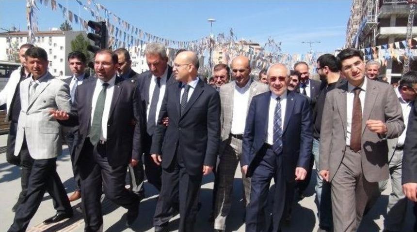 Maliye Bakanı Şimşek Batman'da