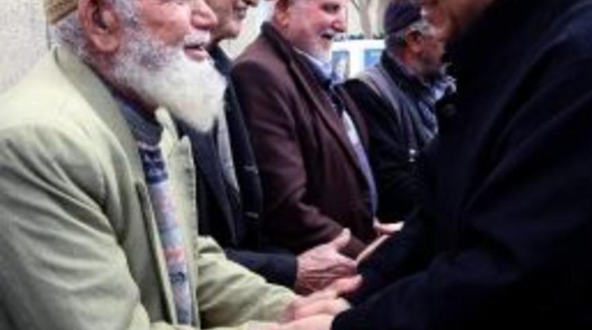 &lsquo;yaşlılarımız En Değerli Varlıklarımız&rsquo;